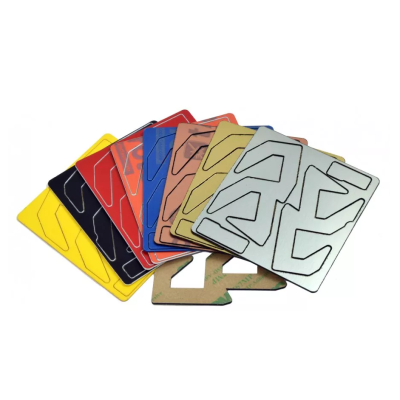 Logo rojo portacargador Alpha-X DAA